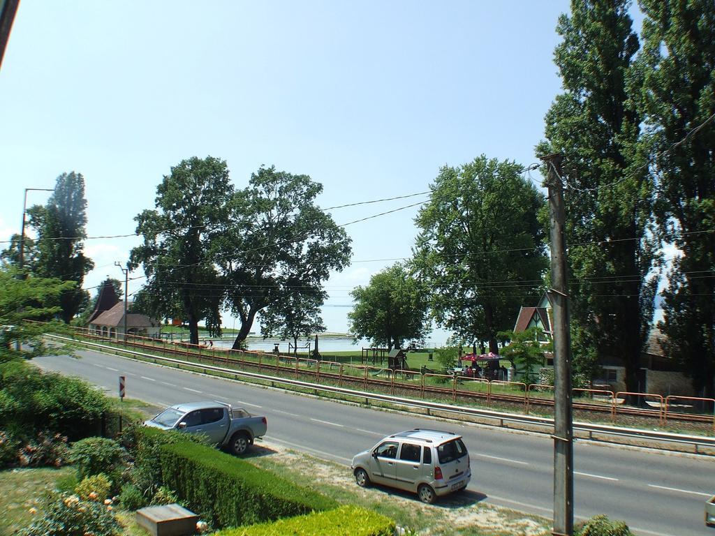 Vizparti Nyaralo Villa Fonyod ภายนอก รูปภาพ